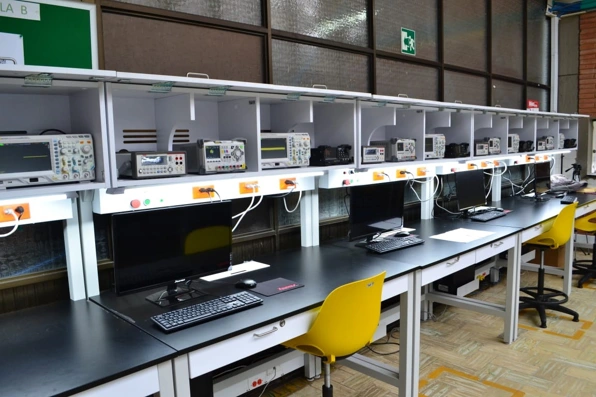 practicas laboratorio electrónica universidad Cundinamarca